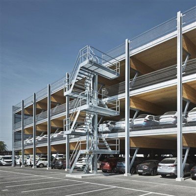 Több-szintű acél parkolóépület